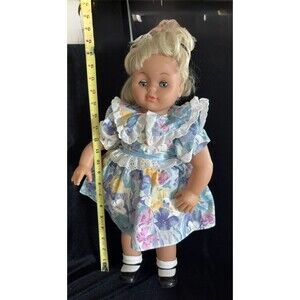 COLLECTIBLE WORLD WIDE LISSI DOLL 18" BLONDE HAIR & BLUE EYES CLOTHED Vintage